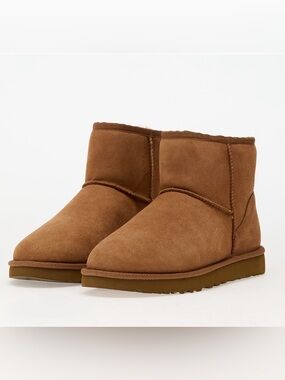 UGG Chestnut Short Classic Mini II Suede Ankle Boots